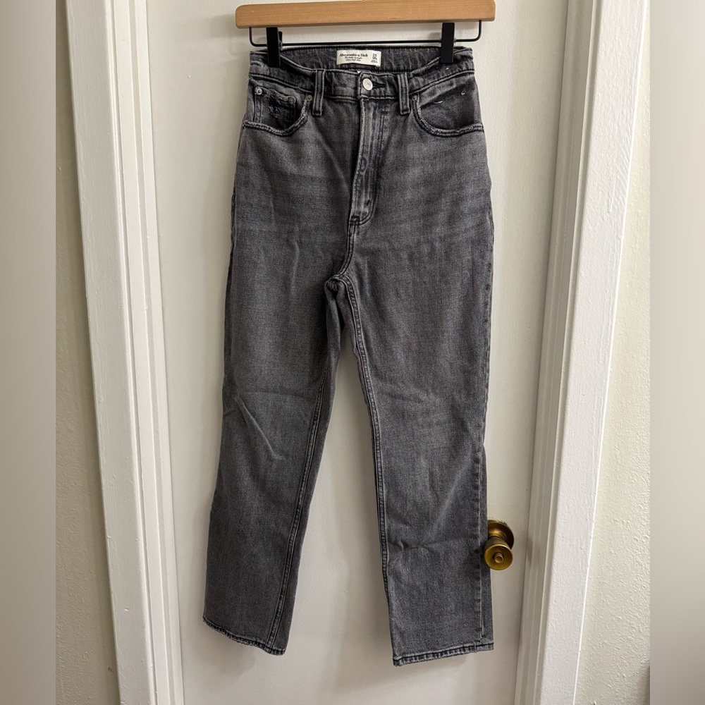 Abercrombie & Fitch Ankle Straight Ultra High Rise Jeans